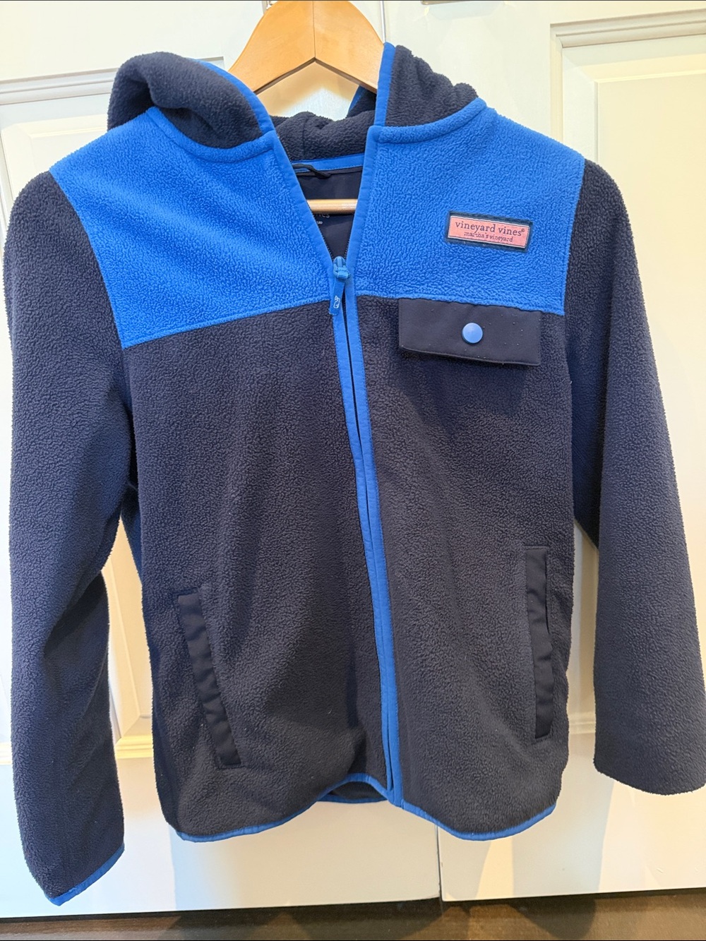 Vineyard Vines Boys Colorblock Fleece Hooded Jacket – Size Large
